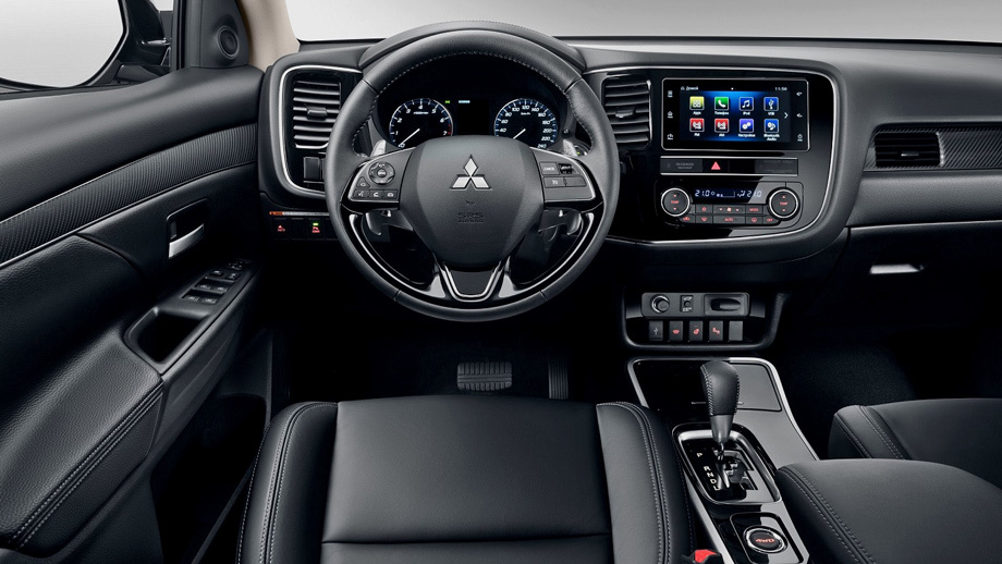 Mitsubishi Outlander 2019 интерер